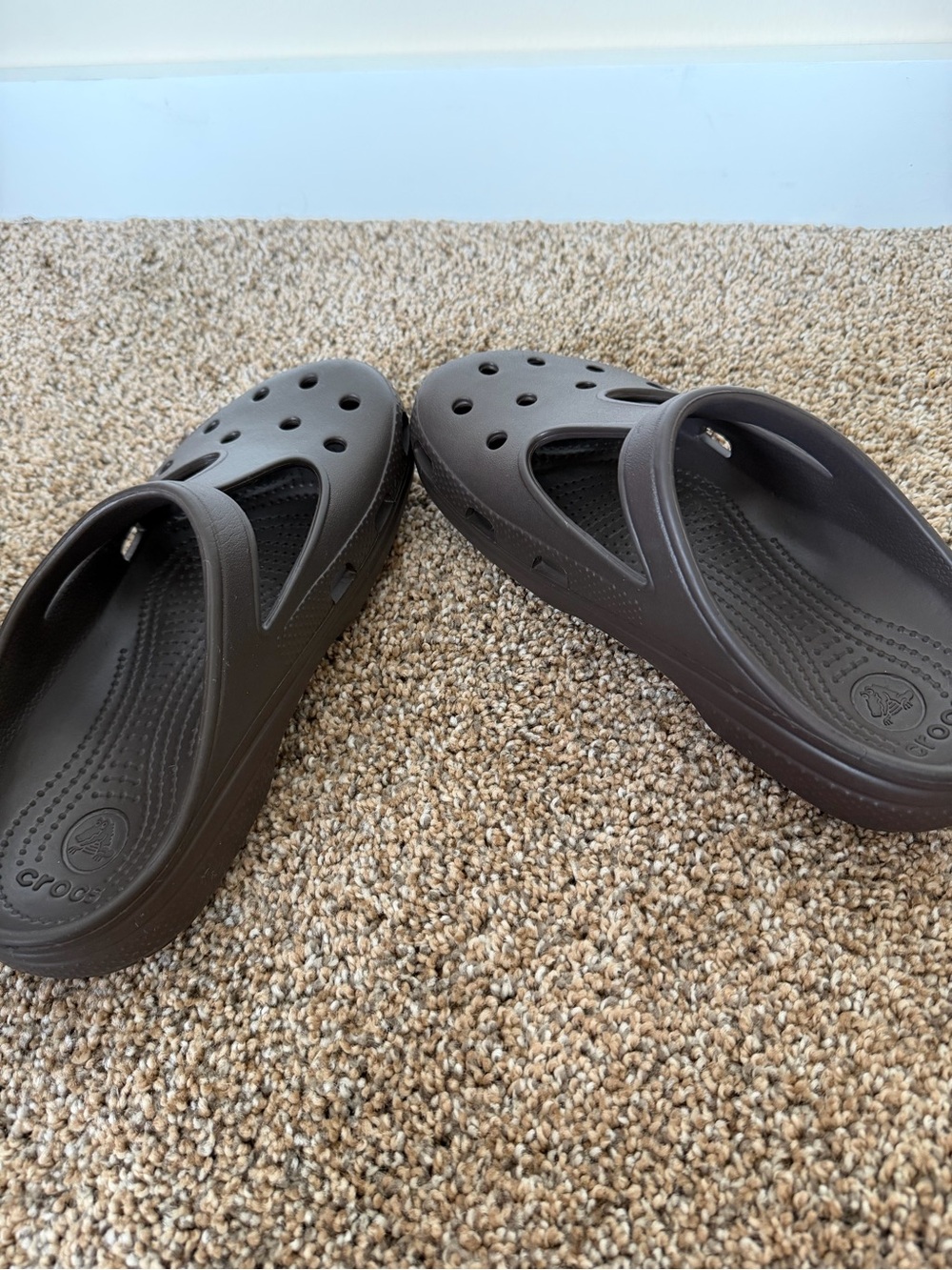 CROCS Candace Clog T-Bar Top Women's Brown Comfortable Mules Sandals - Picture 3 of 7